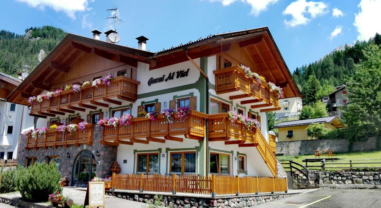 Hotel Al Viel B&B Canazei Ngoại thất bức ảnh